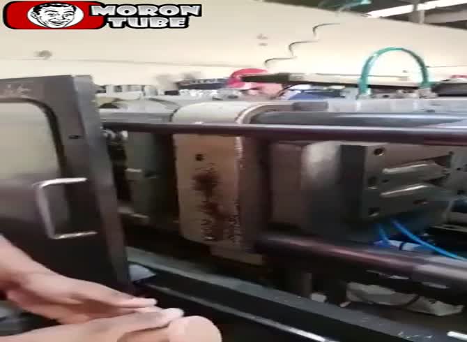 Video :A job is a job!